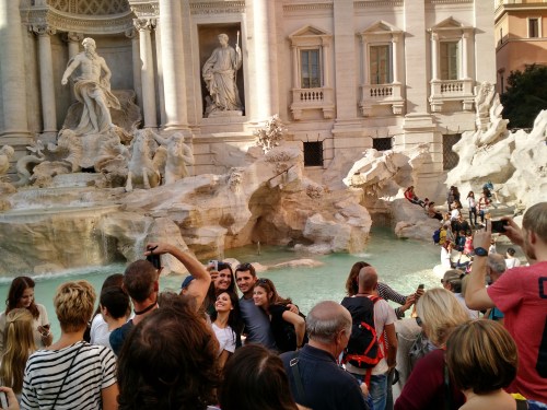 trevi-with-people